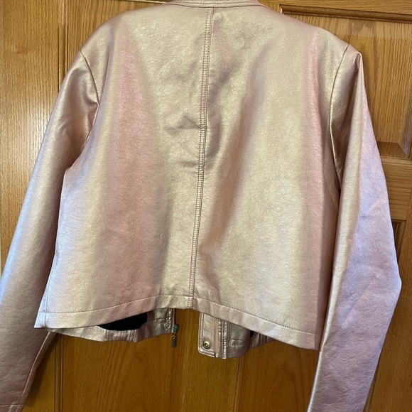 Woman’s faux leather jacket - Picture 4 of 4